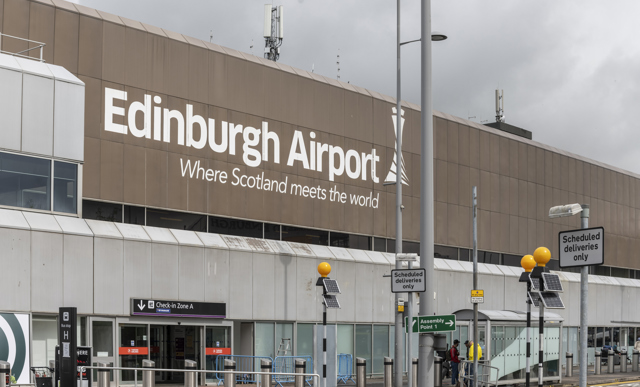 Edinburgh Airport outside article image